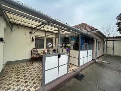 Eladó családi ház Ócsa