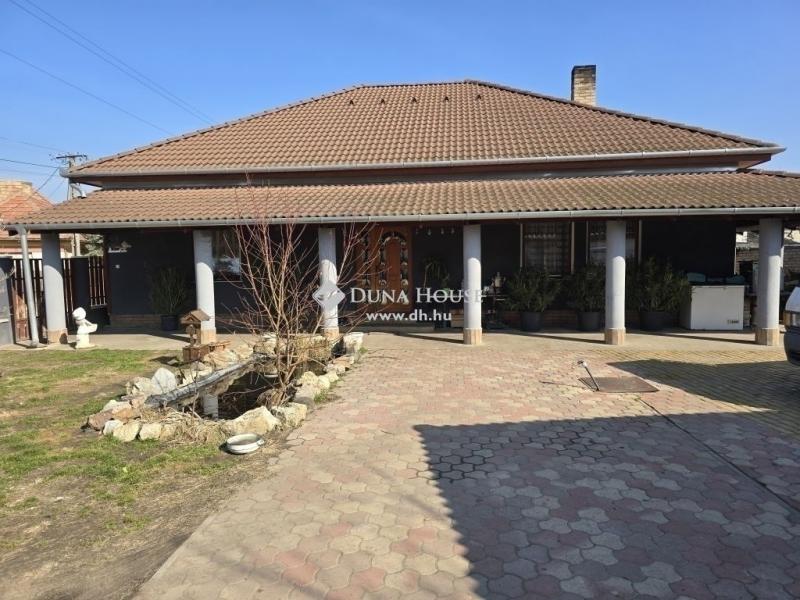 Eladó családi ház Pilis