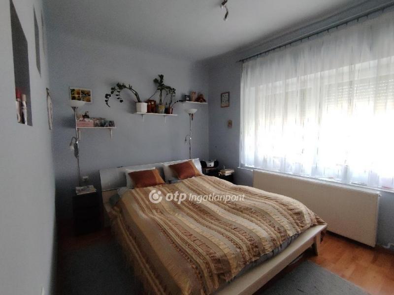 Eladó családi ház Egerág