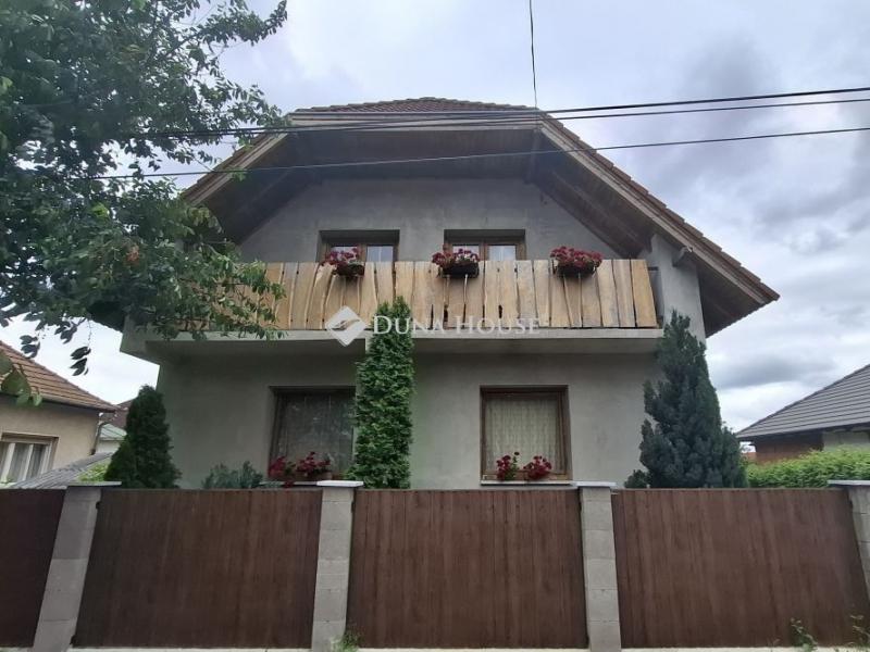 Eladó családi ház Maglód