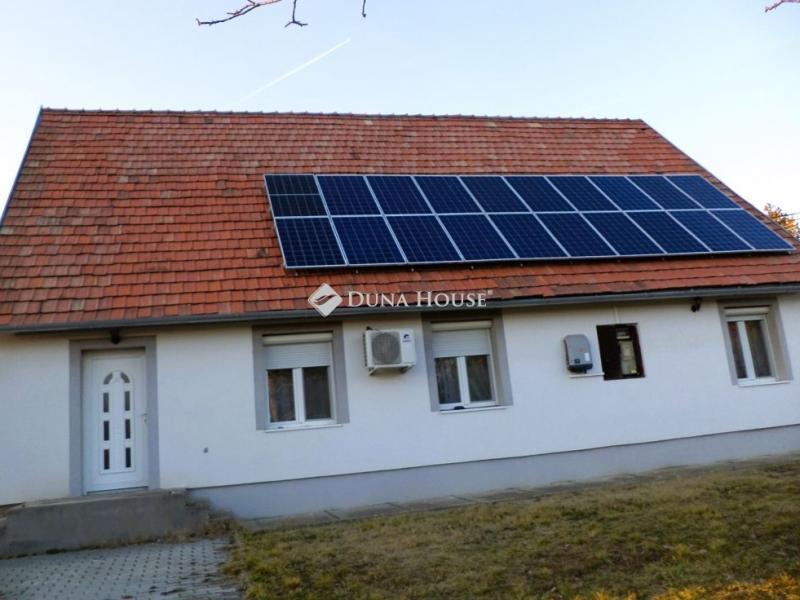 Eladó családi ház Kápolnásnyék