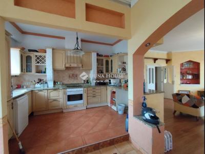 Eladó családi ház Budapest