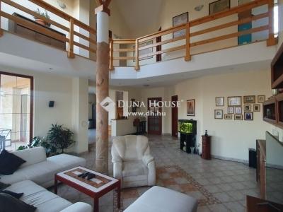 Eladó családi ház Budapest