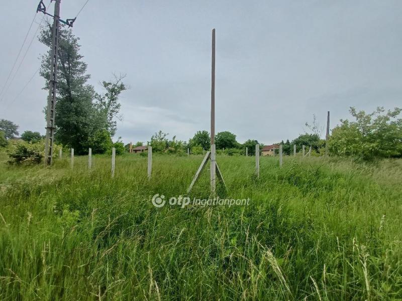 Eladó egyéb telek Dömsöd