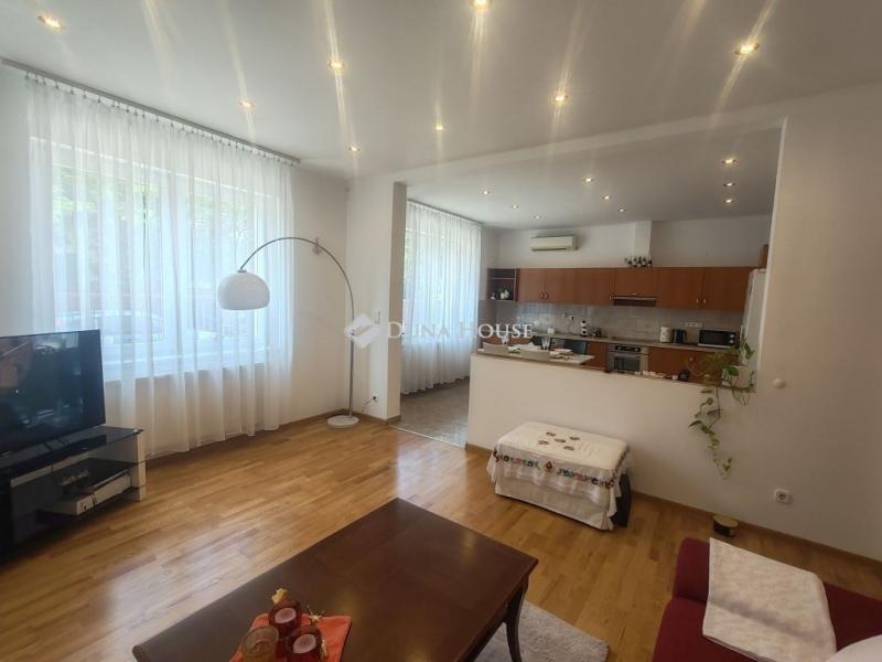 Eladó családi ház Budapest