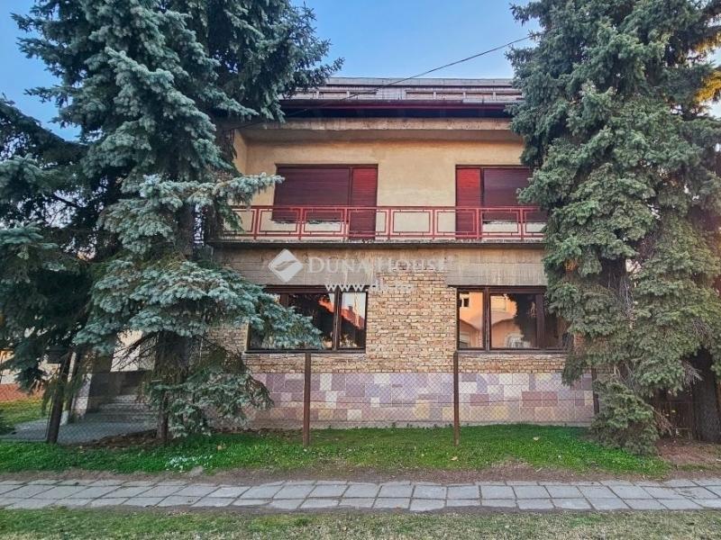 Eladó családi ház Tápiószecső