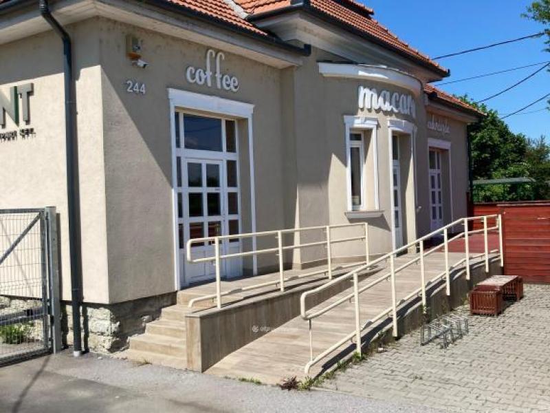 Eladó családi ház Sajószentpéter