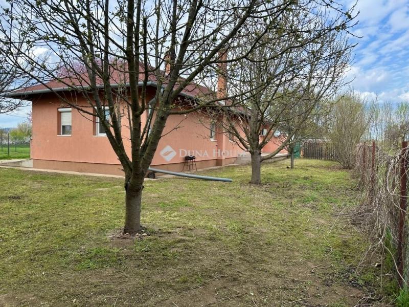 Eladó ikerház Vác