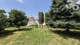 Eladó kastély Solt