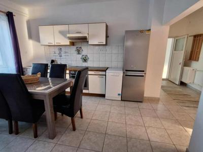 Eladó családi ház Levél