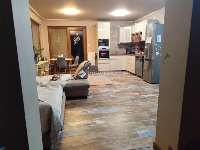 Eladó családi ház Isaszeg