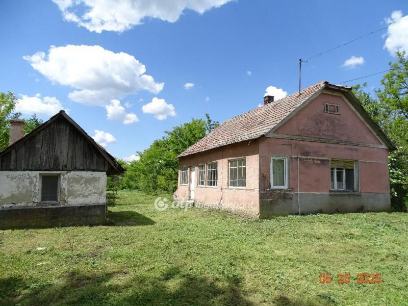 Eladó családi ház Alsószentiván