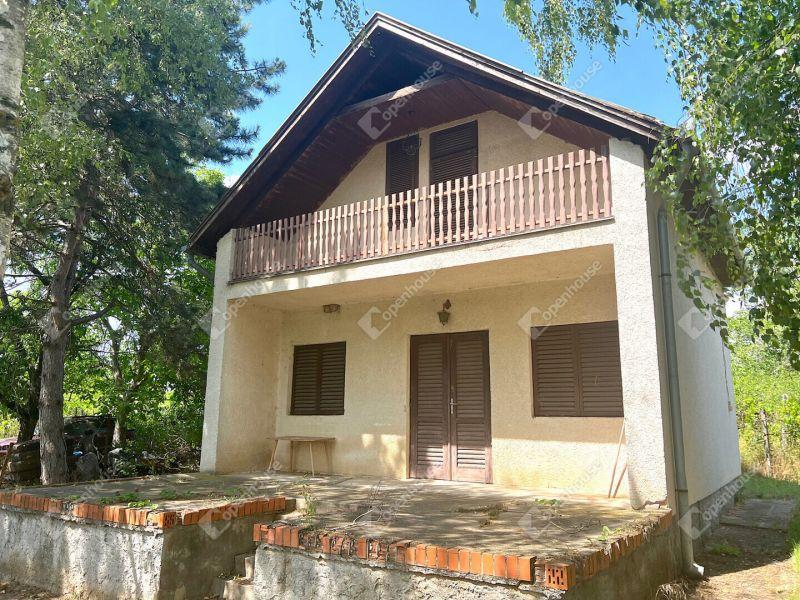 Eladó családi ház Monor