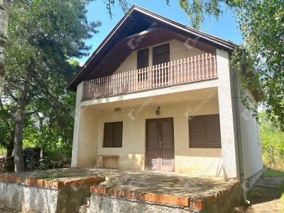 Eladó családi ház Monor