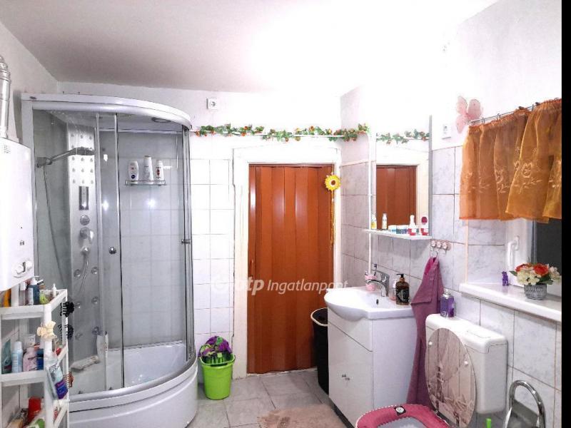 Eladó családi ház Kistelek