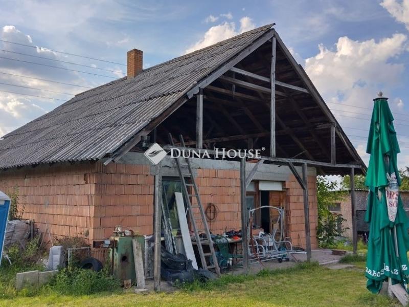Eladó családi ház Tokodaltáró