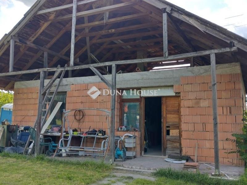 Eladó családi ház Tokodaltáró