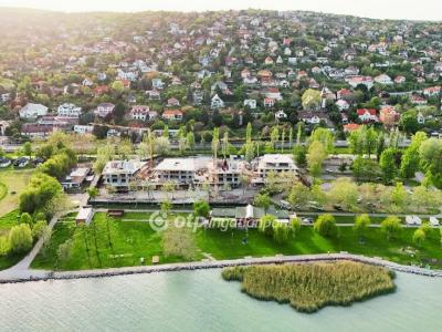 Eladó nyaraló Balatonalmádi