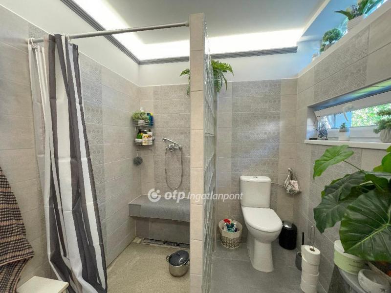 Eladó családi ház Siófok