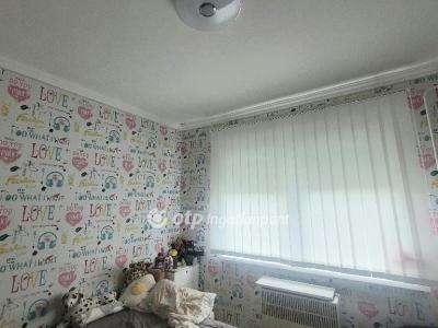 Eladó lakás Jászberény