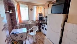 Eladó lakás Komló