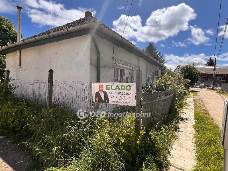 Eladó családi ház Mezőcsát