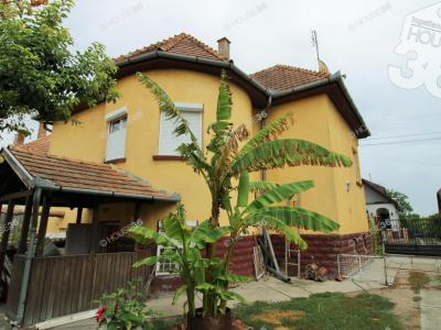Eladó családi ház Solt