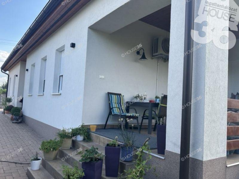 Eladó családi ház Kecskemét