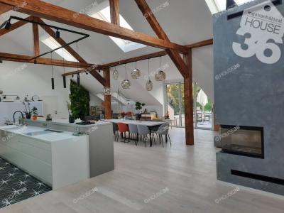 Eladó kastély Paks