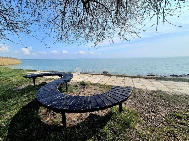 Eladó családi ház Balatonalmádi