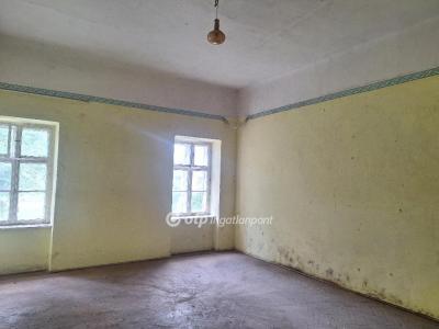 Eladó lakás Mezőhegyes