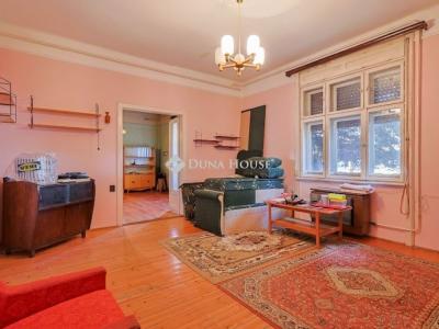 Eladó családi ház Budapest