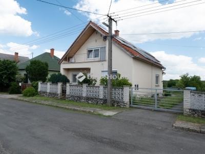 Eladó családi ház Pécs