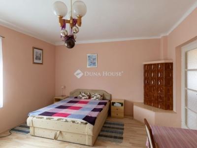 Eladó családi ház Pécs