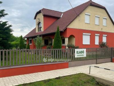 Eladó családi ház Nyíregyháza