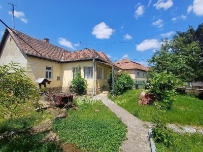 Eladó családi ház Bükkszék