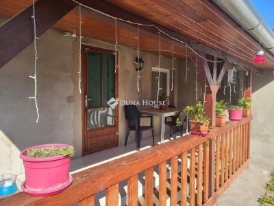 Eladó családi ház Gyál