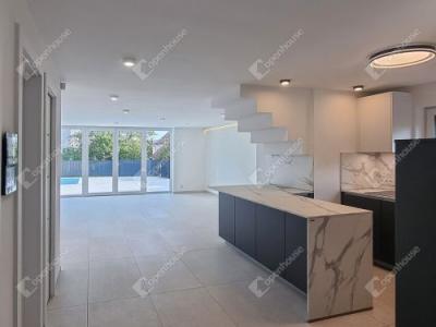 Eladó családi ház Alsóörs