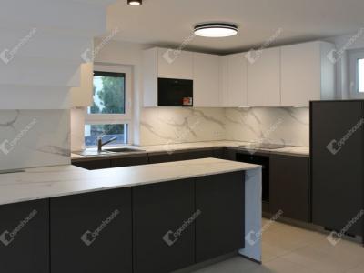 Eladó családi ház Alsóörs