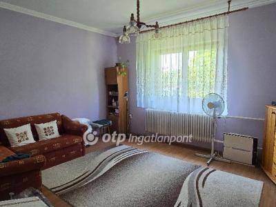Eladó családi ház Debrecen