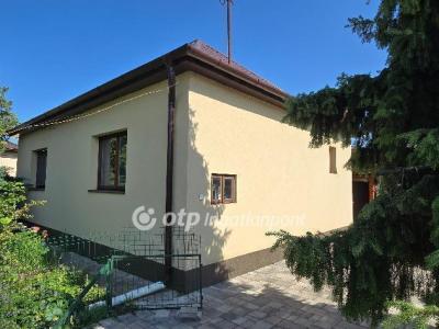 Eladó családi ház Debrecen