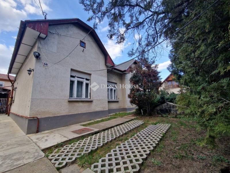 Eladó családi ház Budapest