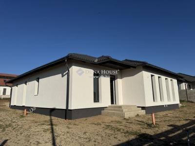 Eladó ikerház Nagytarcsa