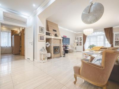 Eladó családi ház Lajosmizse