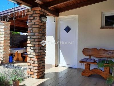 Eladó családi ház Újhartyán