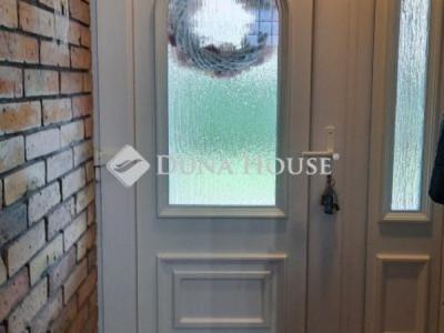 Eladó családi ház Újhartyán