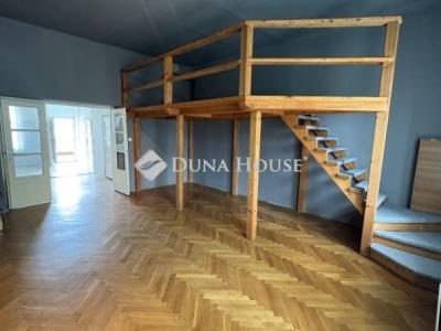 Eladó lakás Pécs