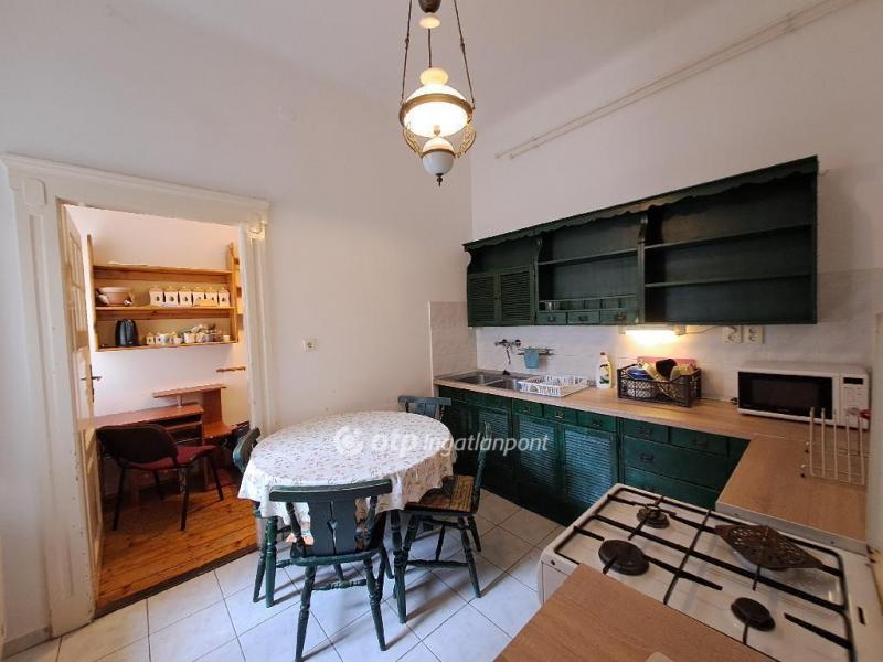 Eladó családi ház Szeged