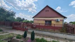 Eladó ház Csongrád