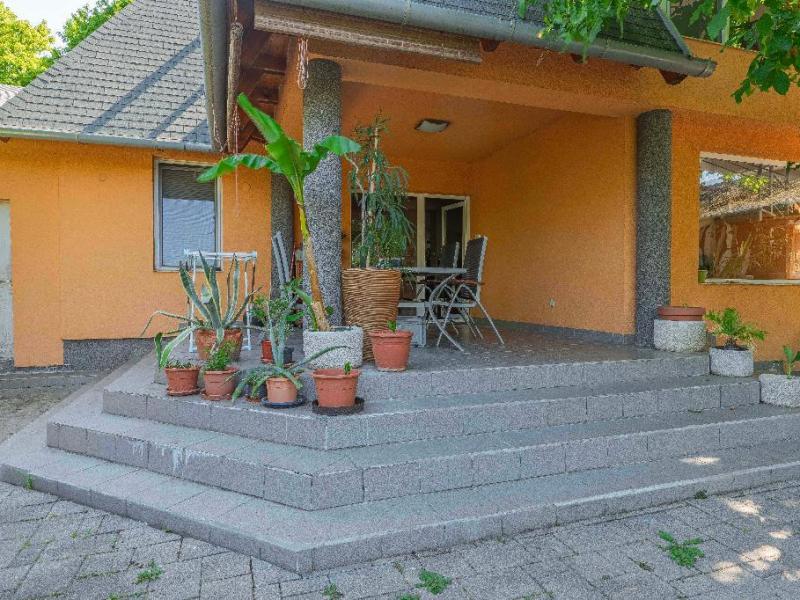 Eladó családi ház Gárdony